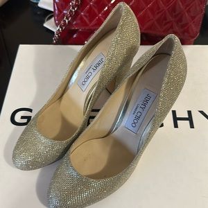 Authentic jimmy choo gold glitter heels 38 with protector for bottom